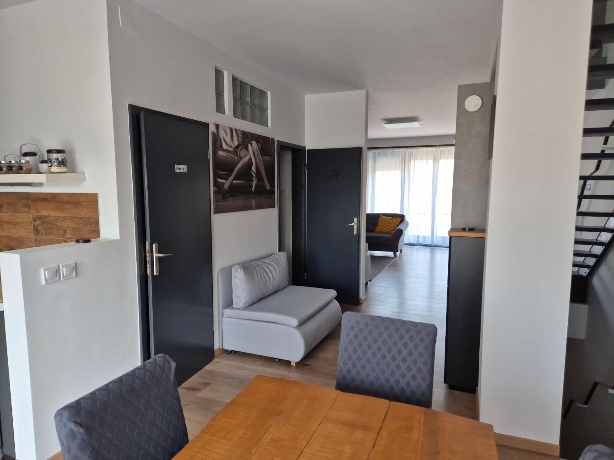 Toelgyes Apartmanhaz Szeged Exterior foto