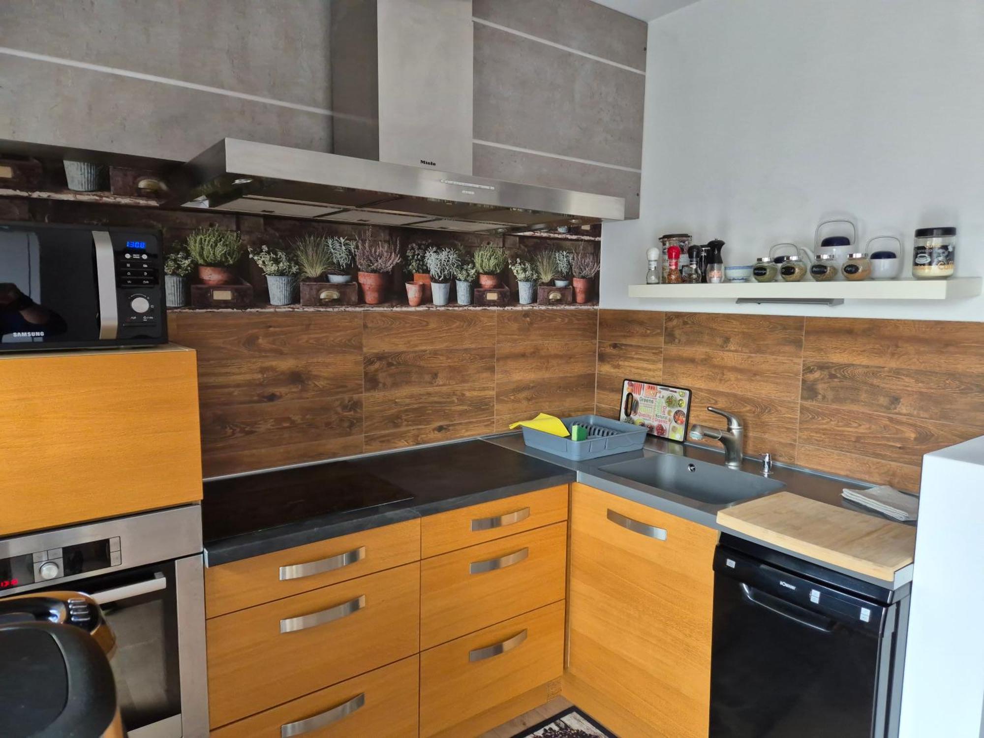 Toelgyes Apartmanhaz Szeged Exterior foto